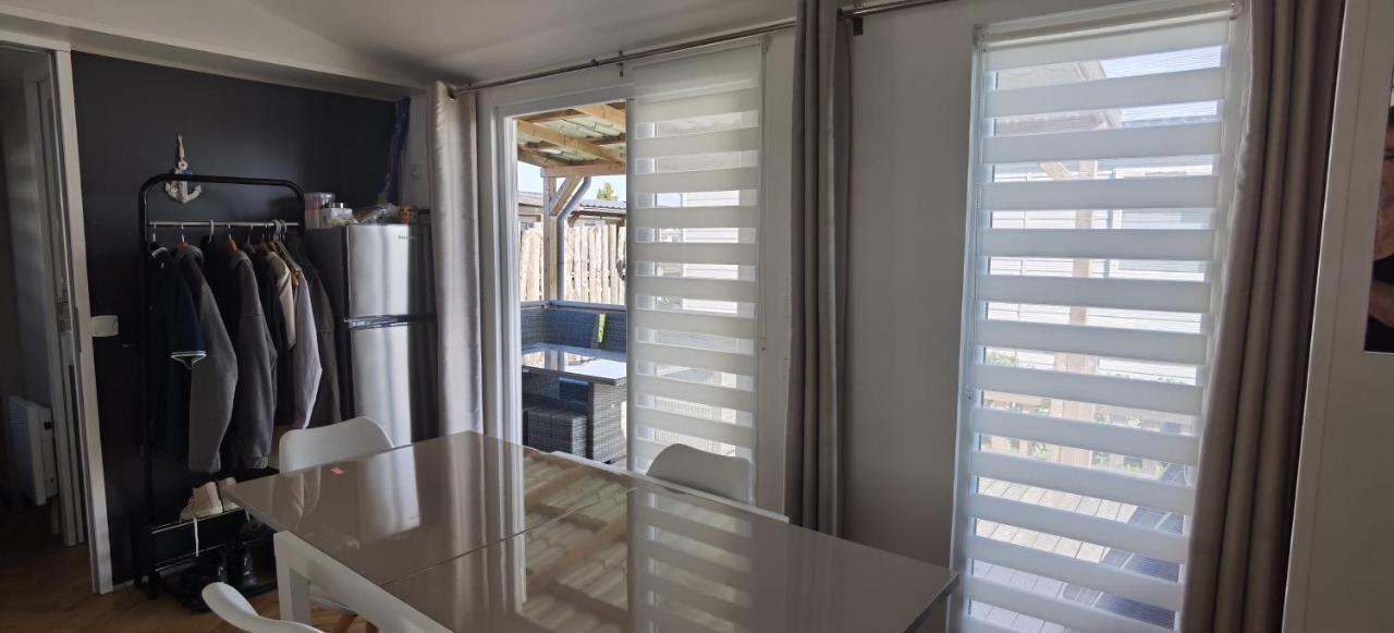 Chalet M44 Oostkapelle Exterior photo